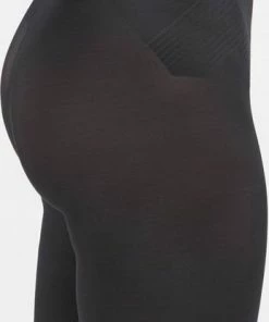Spanx Thinstincts 2.0 Mid Thigh Short - Zwart- Maat S 16 Spanx Thinstincts 2.0 Mid Thigh Short - Zwart- Maat S -lingerie-dames-badmode Winkel 347x840 1