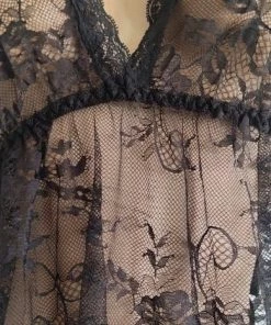 Merkloos Dames Sexy Lingerieset Van Kant Lang Model One Size 36-40 -lingerie-dames-badmode Winkel 389x840