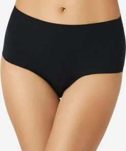 Spanx Undie-Tectable Slip - Zwart - M 17 Spanx Undie-Tectable Slip - Zwart - M -lingerie-dames-badmode Winkel 476x840 1