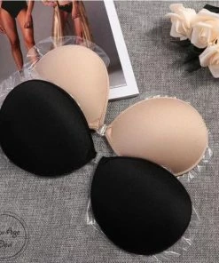 New Age Devi Strapless Bra - Zelfklevende BH - Rugloze Bh - Push-Up Beha - Plakbeha - Herbruikbaar - Zwart - Cup B 7 New Age Devi Strapless Bra - Zelfklevende BH - Rugloze Bh - Push-Up Beha - Plakbeha - Herbruikbaar - Zwart - Cup B -lingerie-dames-badmode Winkel 550x547 3