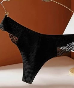 Merkloos Katoenen Dames String Met Sexy En Delicate Kant Op De Taille - Black & White Thong - Sexy Lingerie - Hoge Kwaliteit Katoenen Slip - Dames Ondergoed - Maat L -lingerie-dames-badmode Winkel 550x550 101