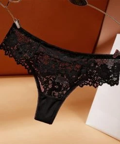 Merkloos Vrouw Kant Ondergoed - Zwart&Wit Strings - Gratis Vervoer- Kanten Lingerie - Transparante Thong Uitgehold - Maat S -lingerie-dames-badmode Winkel 550x550 171