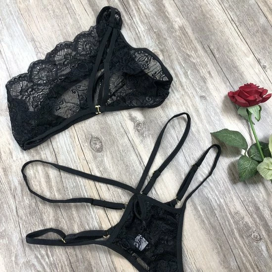 Merkloos Kanten Lingerieset - 2 Stuks Geborduurde Ondergoedset - Dameslingerie - Maat L 6 Merkloos Kanten Lingerieset - 2 Stuks Geborduurde Ondergoedset - Dameslingerie - Maat L - Afbeelding 6