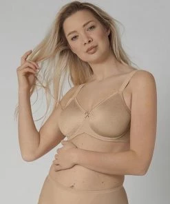 Triumph Essential Minimizer WX Beha - Smooth Skin - Maat F75 20 Triumph Essential Minimizer WX Beha - Smooth Skin - Maat F75 -lingerie-dames-badmode Winkel 550x594 1