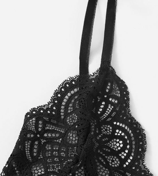 Go Go Gadget Sexy Kanten Lingerieset | Niet-voorgevormde Bh | Brazilian | Zwart | Maat L 4 Go Go Gadget Sexy Kanten Lingerieset | Niet-voorgevormde Bh | Brazilian | Zwart | Maat L - Afbeelding 4