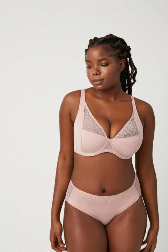 BH Met Maximale Ondersteuning | Ysabel Mora 1 BH Met Maximale Ondersteuning | Ysabel Mora