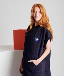Merkloos Ponchy - Surf Poncho - Handdoek Poncho - Azul Oscuro - Maat Groot - Uniseks - Katoen 16 Merkloos Ponchy - Surf Poncho - Handdoek Poncho - Azul Oscuro - Maat Groot - Uniseks - Katoen -lingerie-dames-badmode Winkel 550x825 59