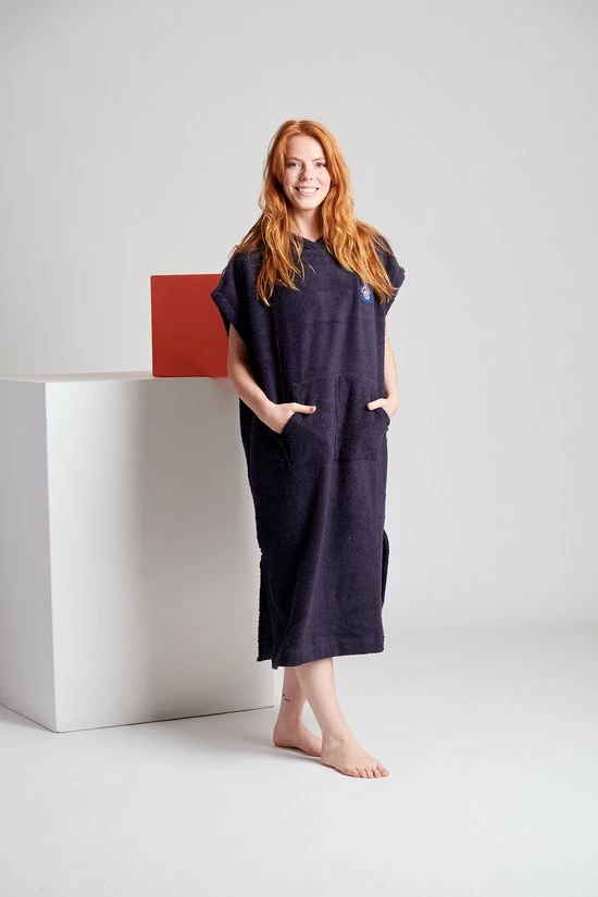 Merkloos Ponchy - Surf Poncho - Handdoek Poncho - Azul Oscuro - Maat Groot - Uniseks - Katoen 8 Merkloos Ponchy - Surf Poncho - Handdoek Poncho - Azul Oscuro - Maat Groot - Uniseks - Katoen - Afbeelding 8